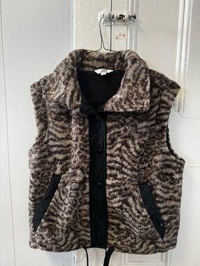 JoyLab Brown Patterned Faux-Sherpa Zip Vest